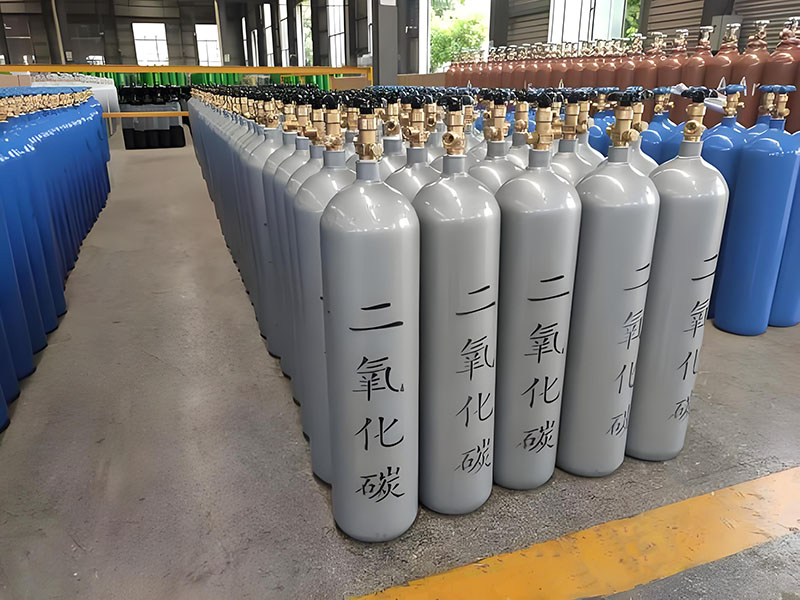 大容積鋼質(zhì)無縫氣瓶 大容積鋼質(zhì)無縫氣瓶